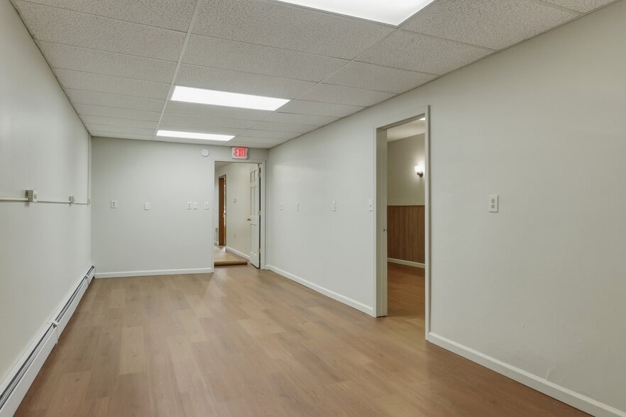 More Photos Of 25 E Pulteney St, Corning Office For Sale