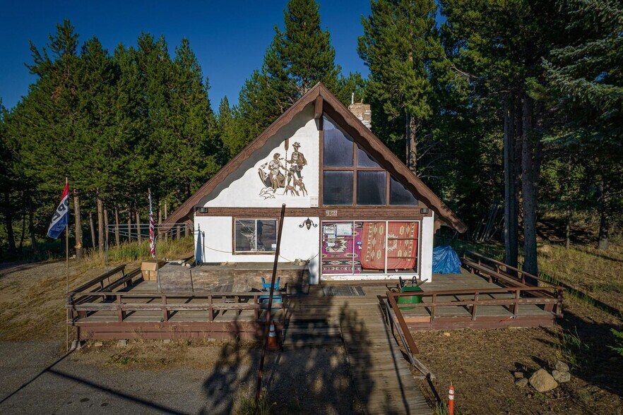 More Photos Of 2877 Us-50, South Lake Tahoe Freestanding For Sale