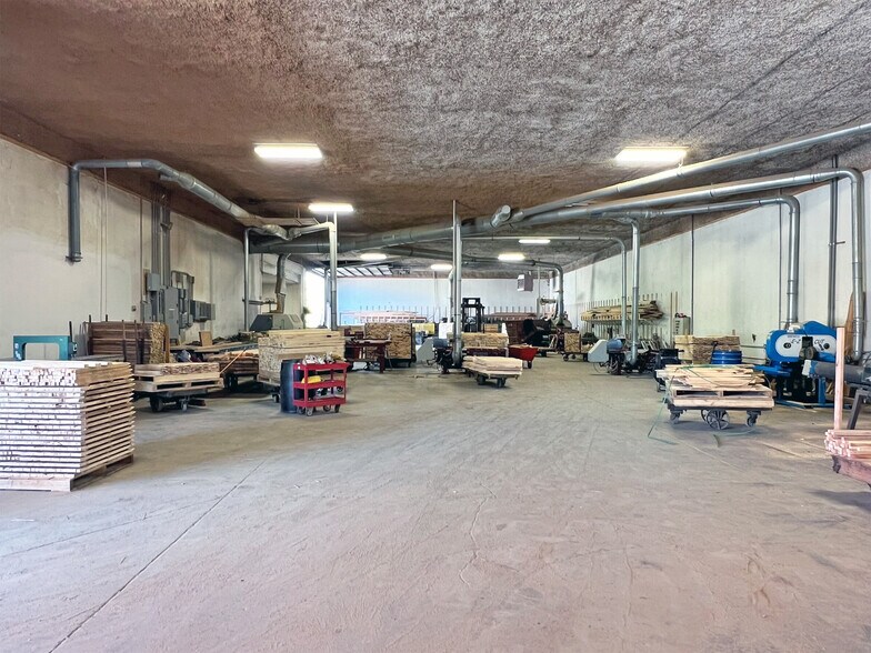 More Photos Of 9711 Perry Hwy, Waterford Industrial For Sale