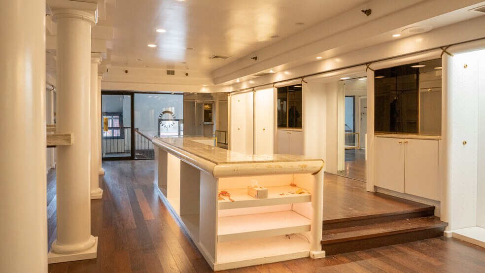 More Photos Of 736-738 Bellefonte St, Pittsburgh General Retail For Sale