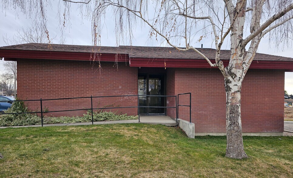 More Photos Of 1035 N Lincoln Ave, Jerome Office For Sale