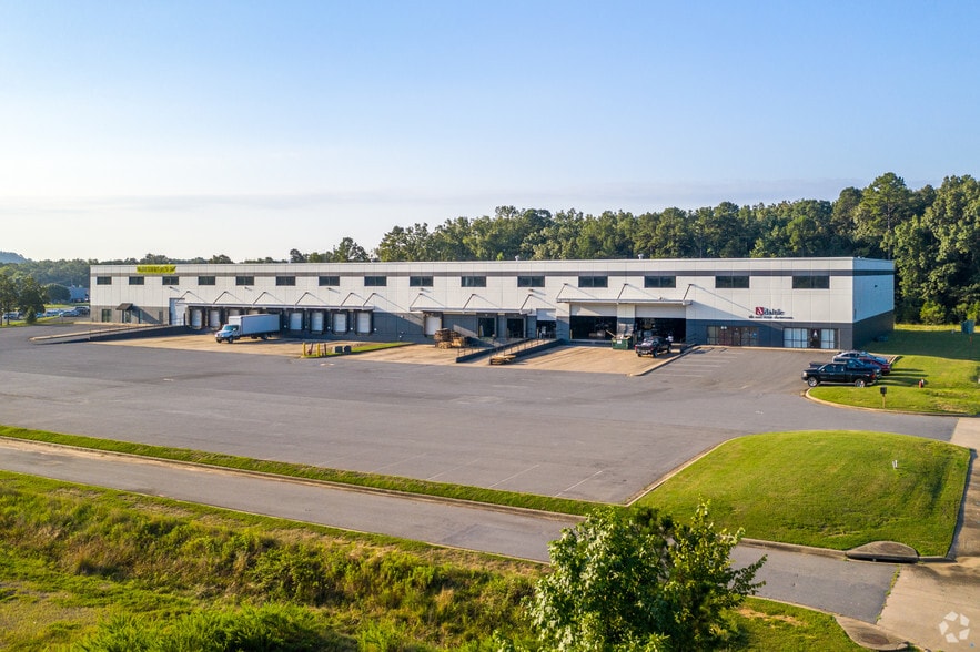 Primary Photo Of 9450 Maumelle Blvd, North Little Rock Distribution For Lease