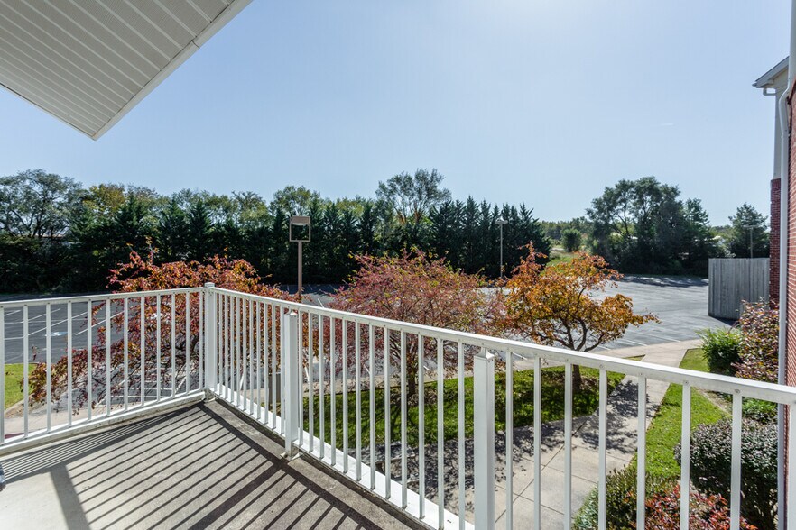 More Photos Of 1450 Technology Dr, Harrisonburg Office For Sale