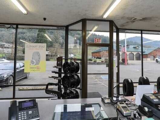 More Photos Of 133 S Old Pacific Hwy, Myrtle Creek Freestanding For Sale