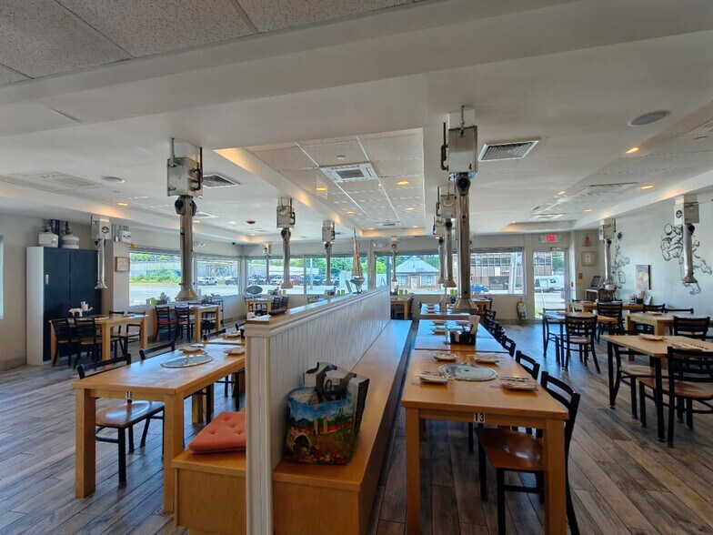 More Photos Of 2074 Jericho Tpke, East Northport Restaurant For Sale