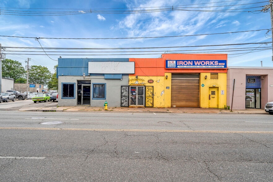 Primary Photo Of 116 E Merrick Rd, Freeport Warehouse For Sale