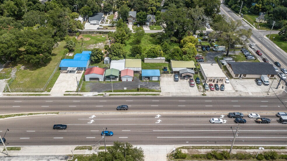 More Photos Of 8225 103rd St, Jacksonville Freestanding For Sale