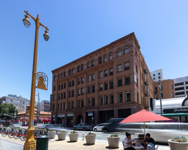 More Photos Of 300-310 S Broadway, Los Angeles Office For Lease