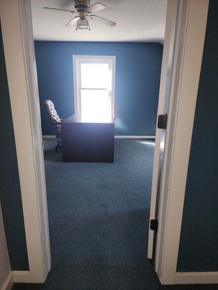 More Photos Of 536 W State St, Hastings Office Residential For Lease