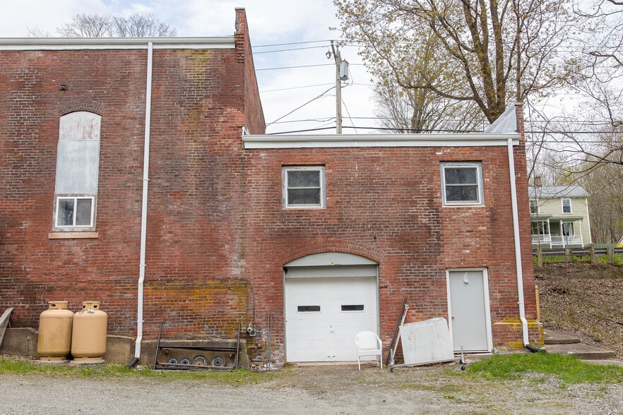 More Photos Of 395 Park St North, Great Barrington Warehouse For Sale
