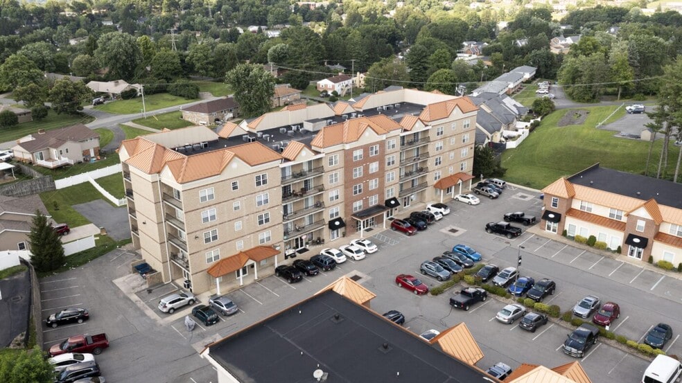 More Photos Of 511 Burroughs St, Morgantown Apartments For Lease