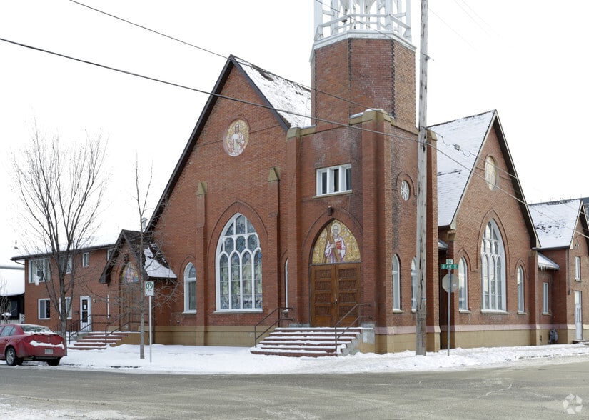 More Photos Of 1405 8th Ave SE, Calgary Religious Facility For Sale