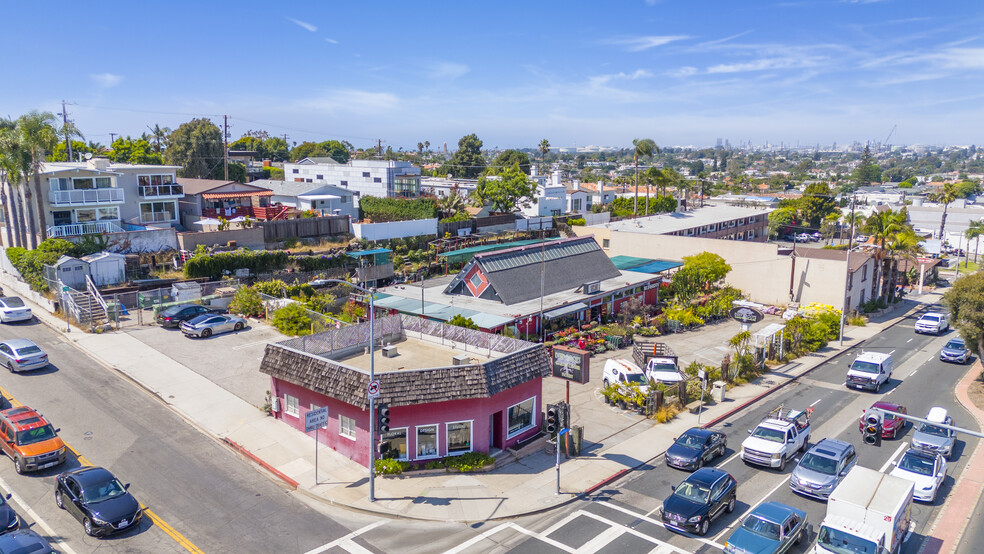 Primary Photo Of 201-207 N Sepulveda Blvd, Manhattan Beach Freestanding For Sale