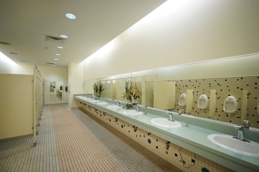 More Photos Of 475 Quality Cir, Huntsville Office For Lease