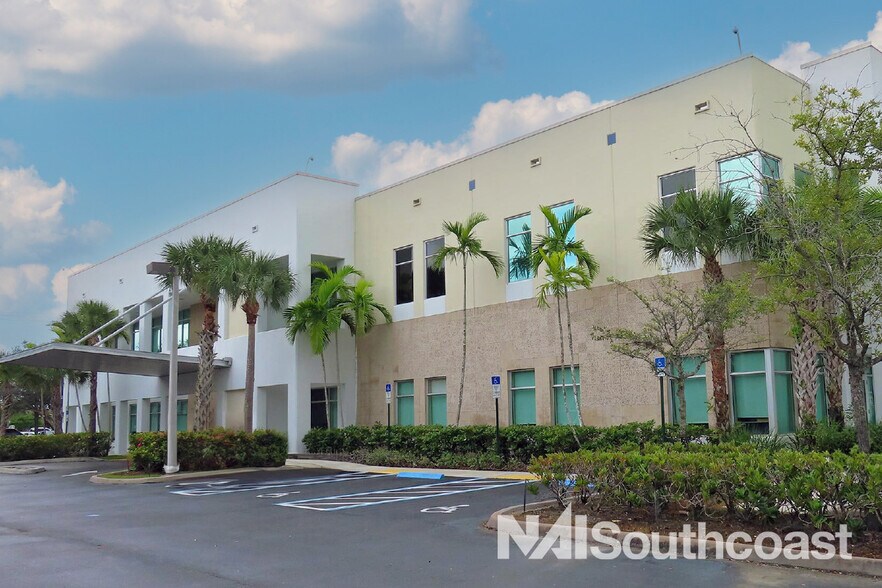 More Photos Of 1221 S State Road 7, Wellington Medical For Lease