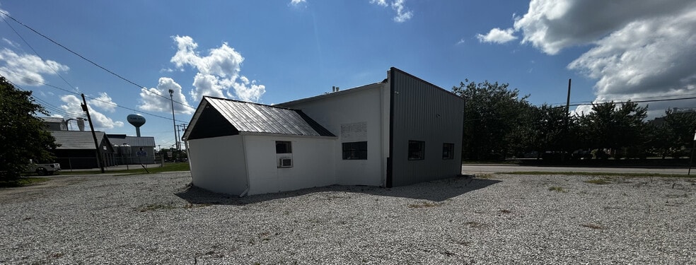 More Photos Of 117 S Jefferson Ave, Plain City Auto Repair For Sale