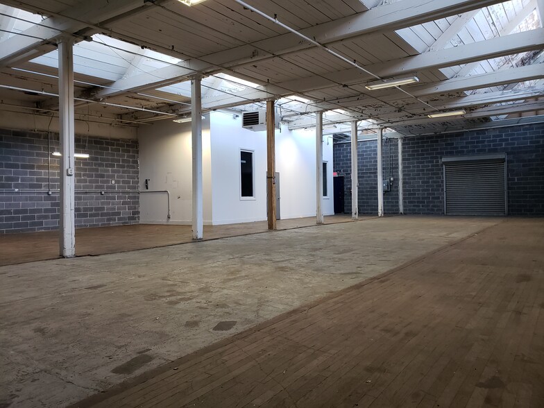 More Photos Of 90 Dayton Ave, Passaic Unknown For Lease