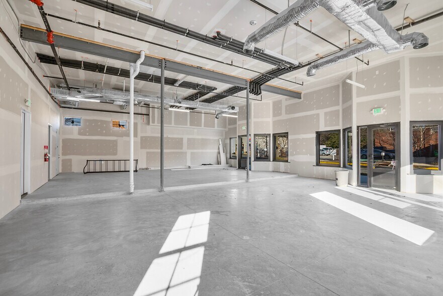 More Photos Of 123 S Washington St, Easton General Retail For Lease