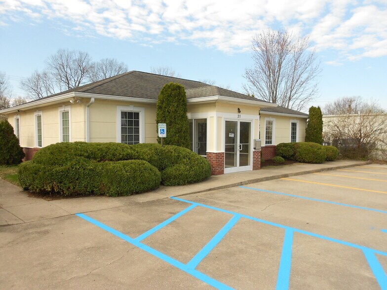 More Photos Of 31 Wichita Dr, Nicholasville Office For Sale