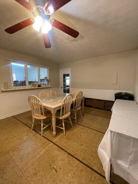 More Photos Of 3060 Bouldercrest Rd, Ellenwood Religious Facility For Sale