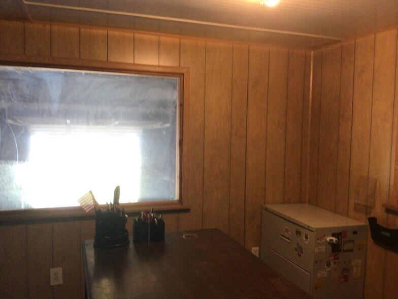 More Photos Of 921 Lawrence Rd, Kemah Industrial For Sale