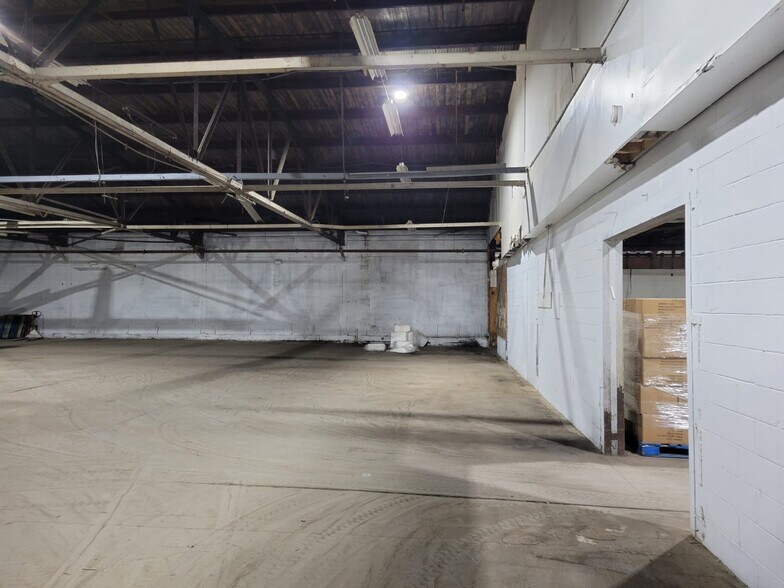 More Photos Of 926-932 Broadway, Newark Freestanding For Lease