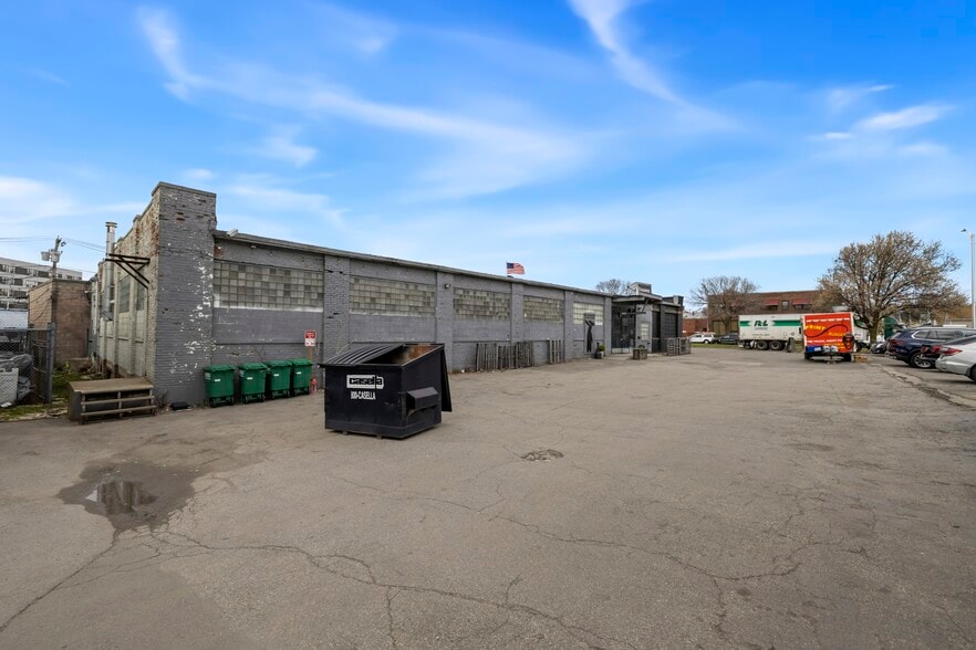 More Photos Of 1936 Revere Beach Pky, Everett Warehouse For Sale