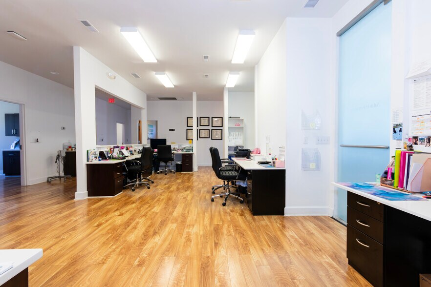 More Photos Of 1600 Lake Murray Blvd, Columbia Medical For Lease