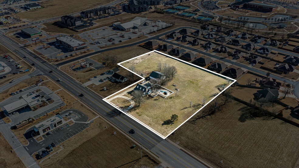 More Photos Of 1261 SW Regional Airport Blvd, Bentonville Land For Sale
