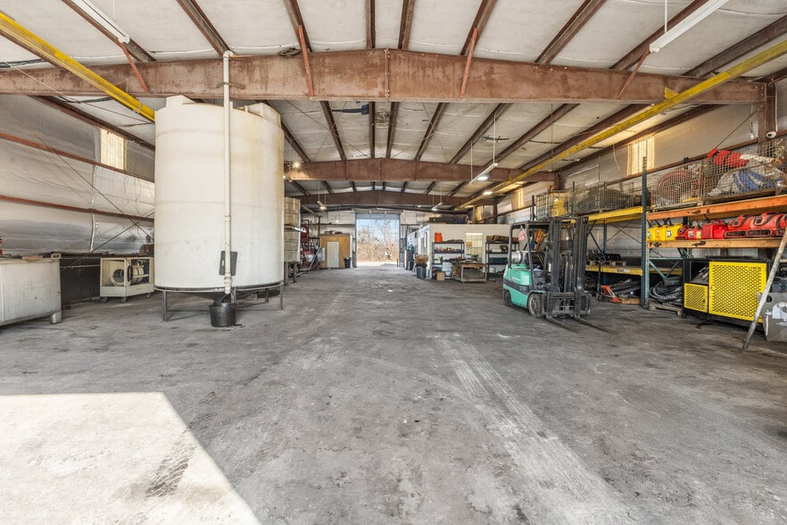 More Photos Of 6701 Almeda Genoa Rd, Houston Warehouse For Sale