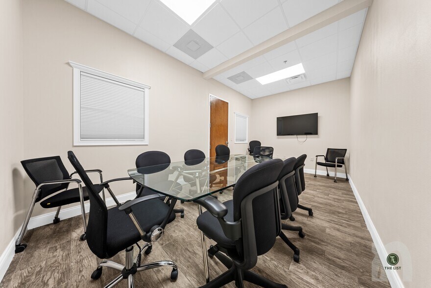 More Photos Of 7362 Futures Dr, Orlando Coworking Space