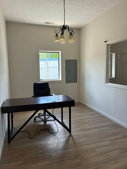 More Photos Of 1201 Highway 19E, Elizabethton Storefront Retail Office For Sale