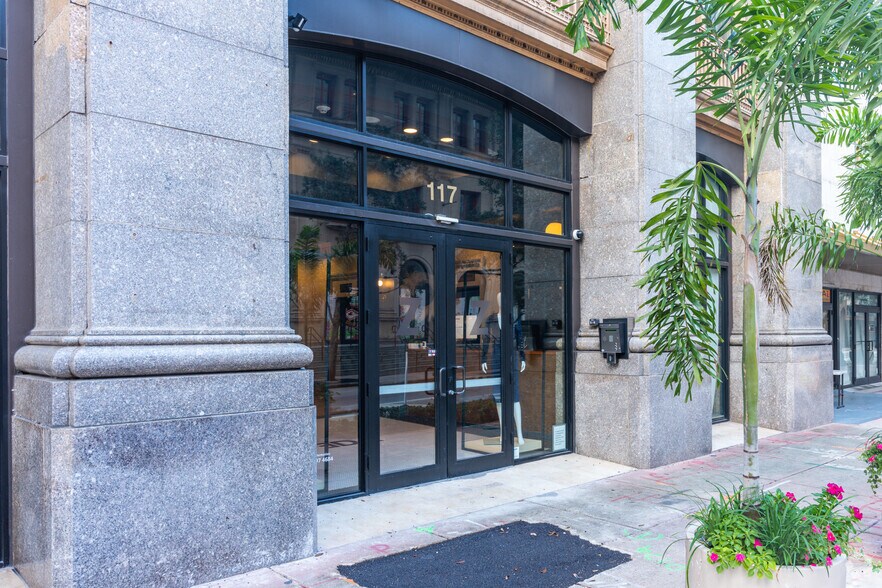 More Photos Of 117 NE 1st Ave, Miami Office For Lease