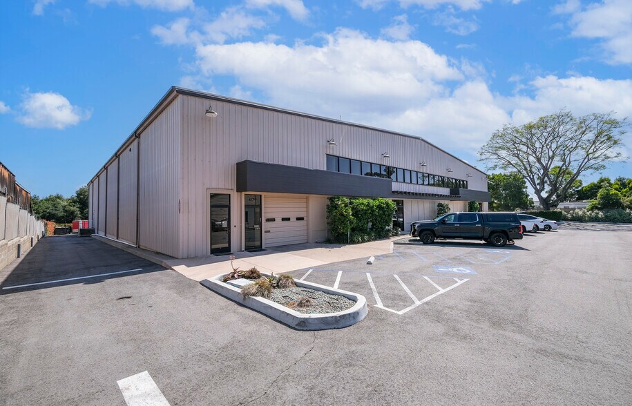 More Photos Of 4183 State St, Santa Barbara Light Manufacturing For Lease