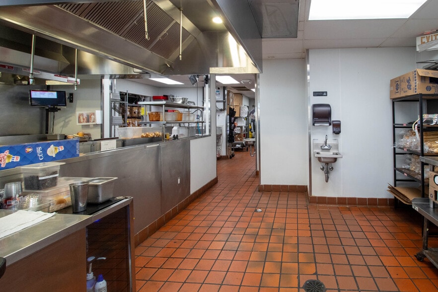 More Photos Of 5908 Orange Blossom Trl, Orlando Fast Food For Sale