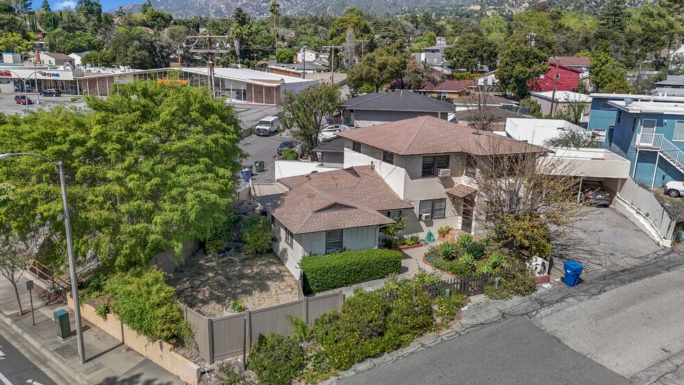 More Photos Of 4503 Castle Ln, La Cañada Flintridge Multifamily For Sale