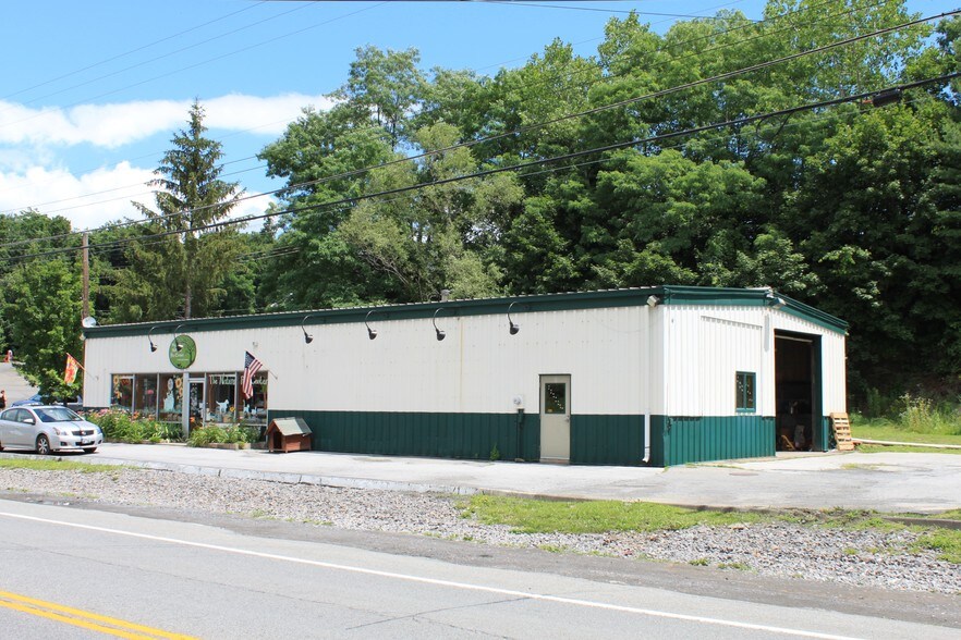 More Photos Of 609 Route 208, Gardiner General Retail For Sale