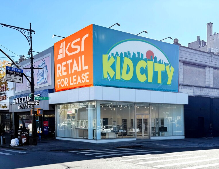Primary Photo Of 300-304 E Fordham Rd, Bronx Storefront For Lease