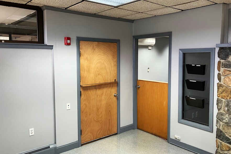 More Photos Of 807 Sterling Rd, Lancaster Industrial For Sale