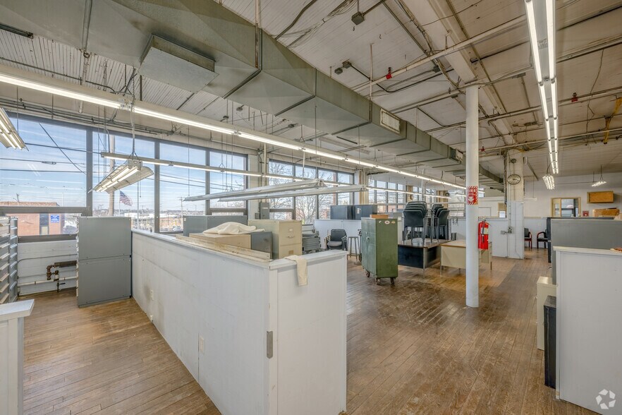 More Photos Of 735 Allens Ave, Providence Industrial For Lease