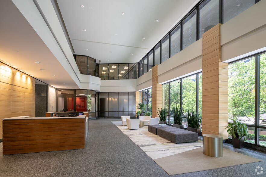 More Photos Of 2 Ravinia Dr, Atlanta Office For Lease