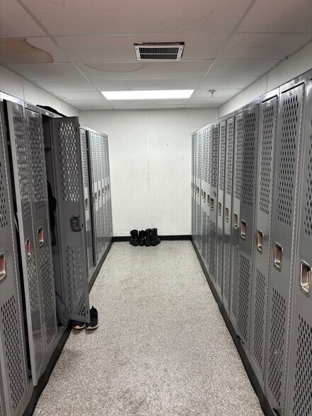 More Photos Of 2300 E Rice St, Sioux Falls Refrigeration Cold Storage For Lease