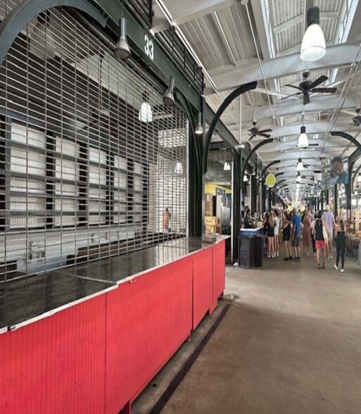 More Photos Of 4 French Market pl, New Orleans Supermarket For Lease