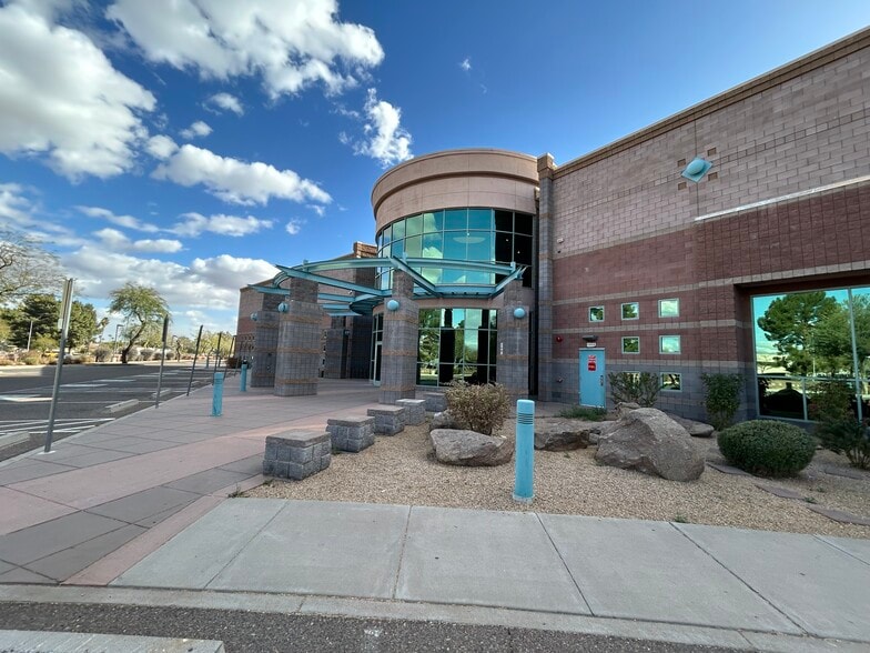 More Photos Of 11630 N Tatum Blvd, Phoenix Health Club For Lease
