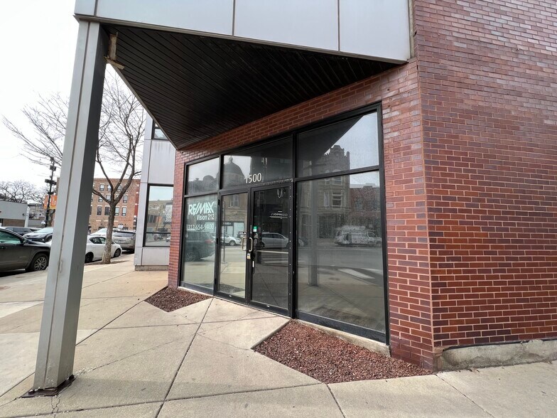 More Photos Of 1500-1510 W Chicago Ave, Chicago Apartments For Lease