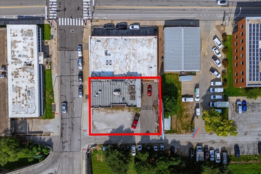 More Photos Of 808 E 10th St, Kansas City Flex For Sale