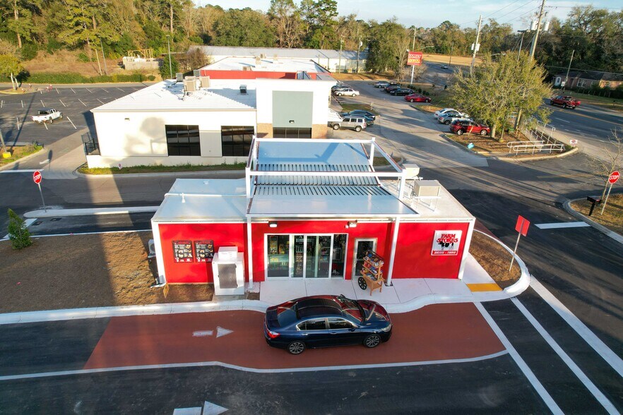 More Photos Of 952 W Tharpe St, Tallahassee Convenience Store For Sale