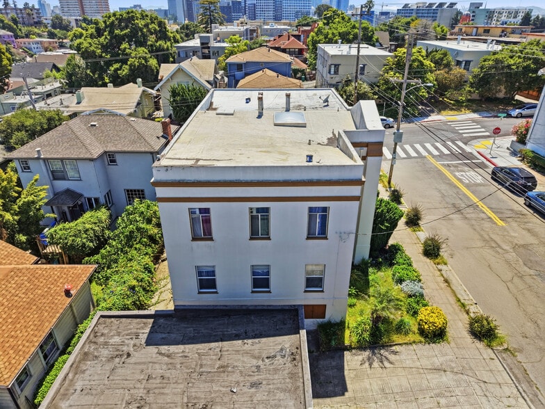 More Photos Of 304 Fairmount Ave, Oakland Apartments For Sale