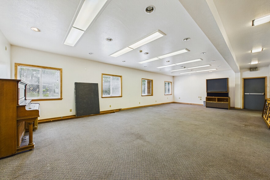 More Photos Of 555 Bayside Rd, Arcata Religious Facility For Sale