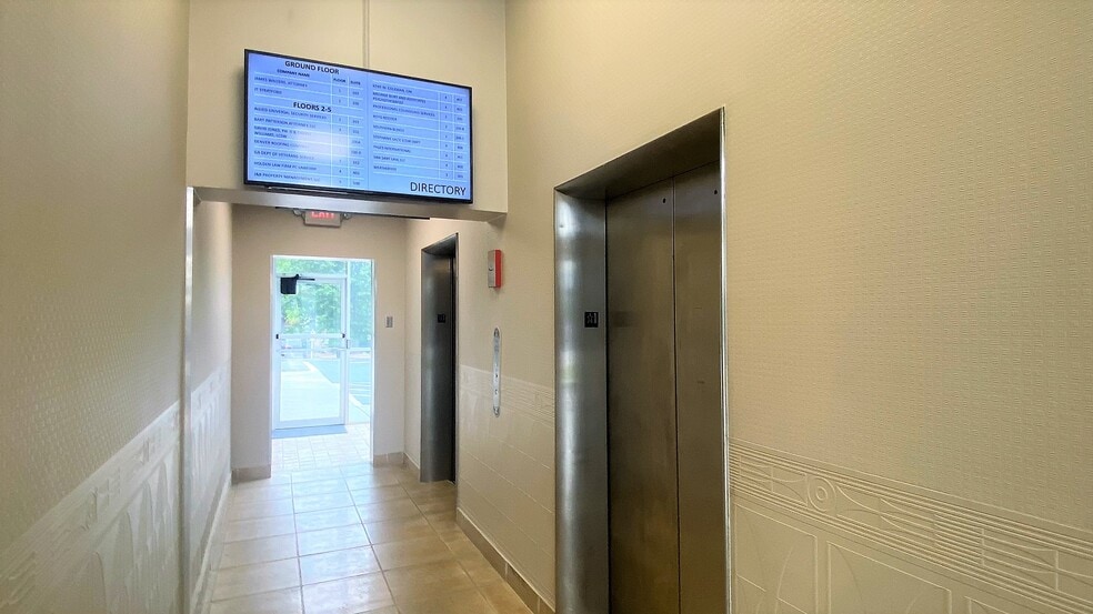 More Photos Of 311 Green St NW, Gainesville Office For Lease